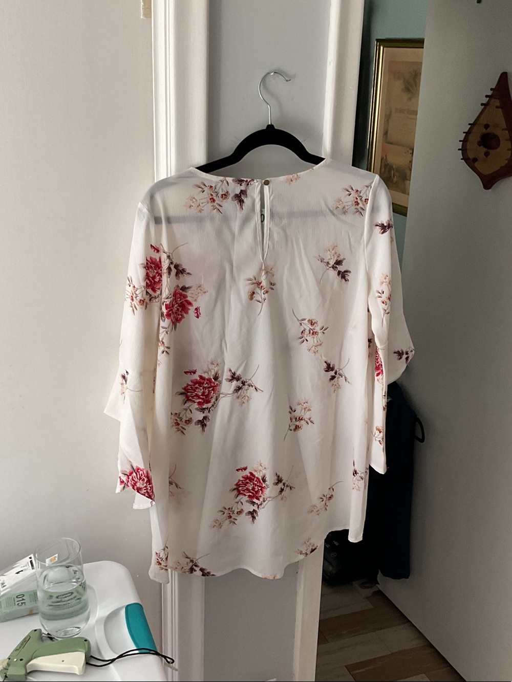 G014: Papillon Blanc Cream Tunic with Pink and Burgundy Floral Print - Picture 3 of 4
